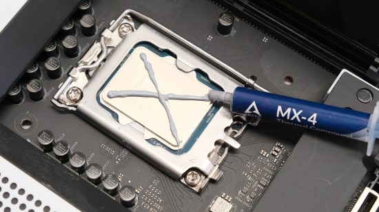 how-to-apply-thermal-paste-1-550x309